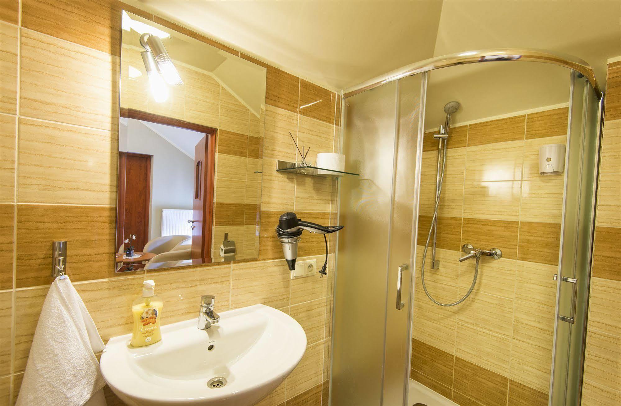 H31 Aparthotel Poznań Eksteriør bilde